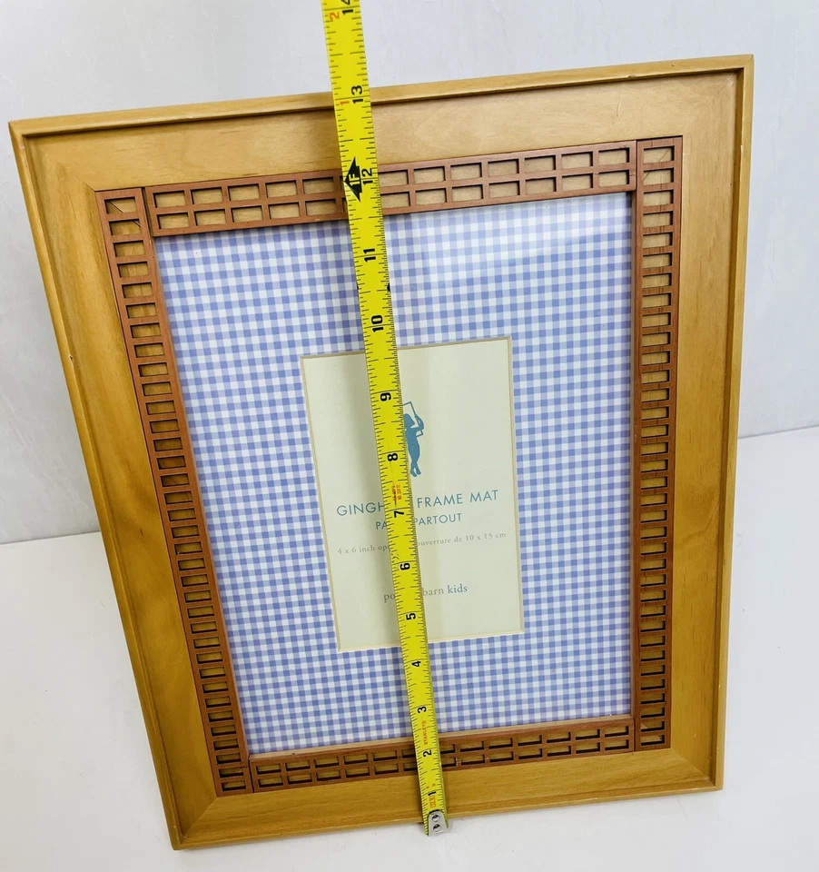 Marco de fotos Pottery Barn Kids púrpura de guinga 4 X 6 tapete en marco recortado Foto 3 de 4