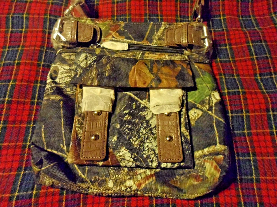 Nuevo con etiquetas Bolso Bandolera Mossy Oak Emperia Outfitters Camuflaje con Acentos Marrón Foto 2 de 4