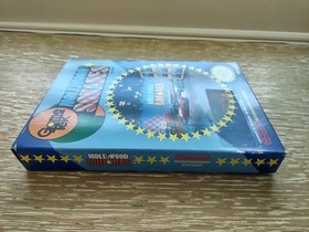 RARE SAMPLE Hollywood Squares Nintendo NES Complete In Box with Manual CIB