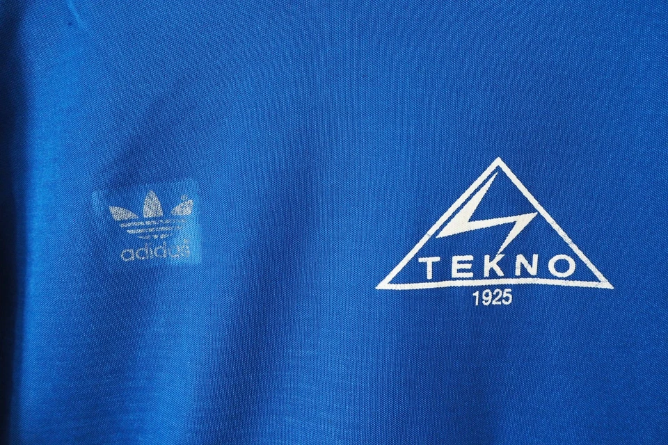 Vintage ADIDAS Jersey  Long Sleeve T-Shirt Tekno Classic Blue 80s Sport Football - Image 3 of 4