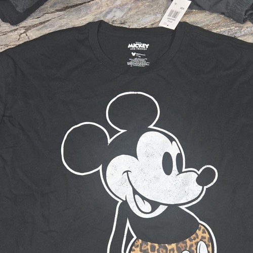 Mickey and Friends Disney Mickey Mouse Black Graphic T-Shirt Unisex Adult XL