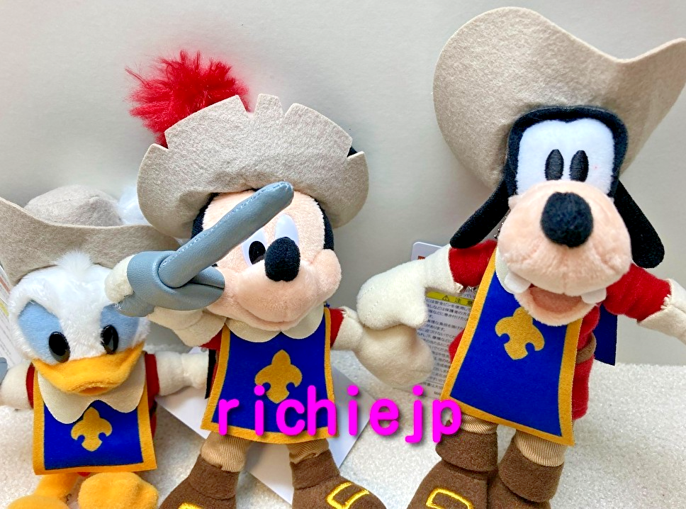 Sold Out !Tokyo Disney Plush Badge Mickey Donald Goofy The Three