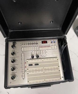 Vintage Digital & Analog Breadboard Trainer w/ Case Lab Electronics Test Unit