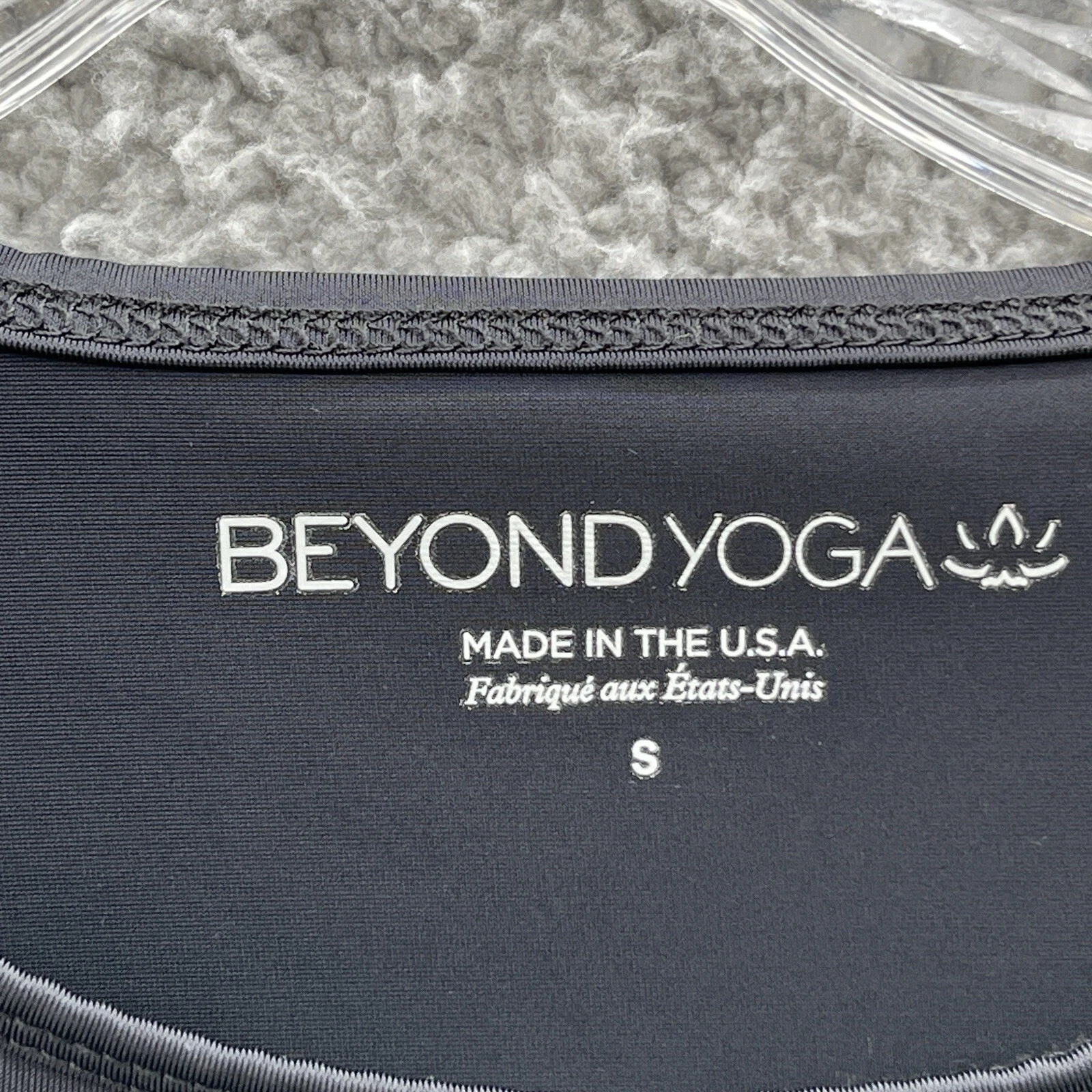 beyond-yoga scalloped edge crop performance t shirt tee shirt