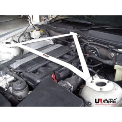 ULTRA RACING 2003-2008 BMW E85 Z4 3-POINT FRONT STRUT TOWER BAR (UR-TW3-1175)