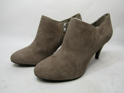 taupe shooties