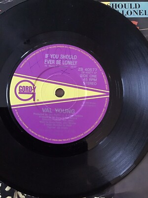 Val Young - If You Should Ever Be Lonely - Vocal / Instrumental - M-