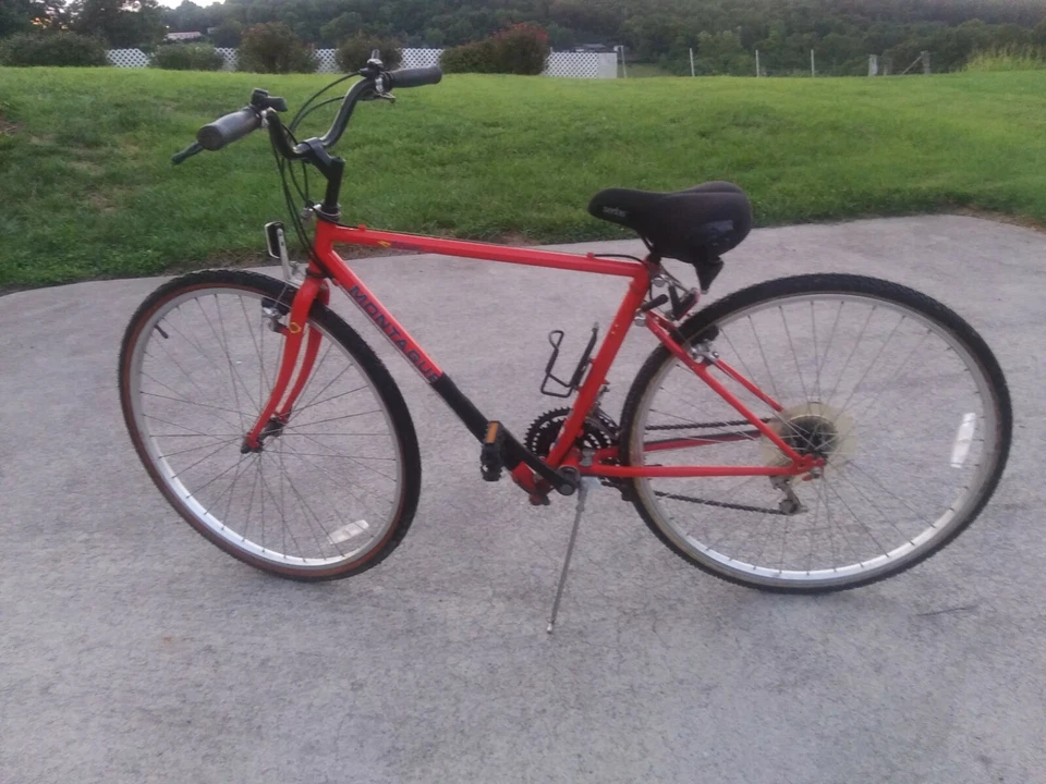 Складной гибридный пригородный велосипед Montague 90-е - Изображение 3 из 4