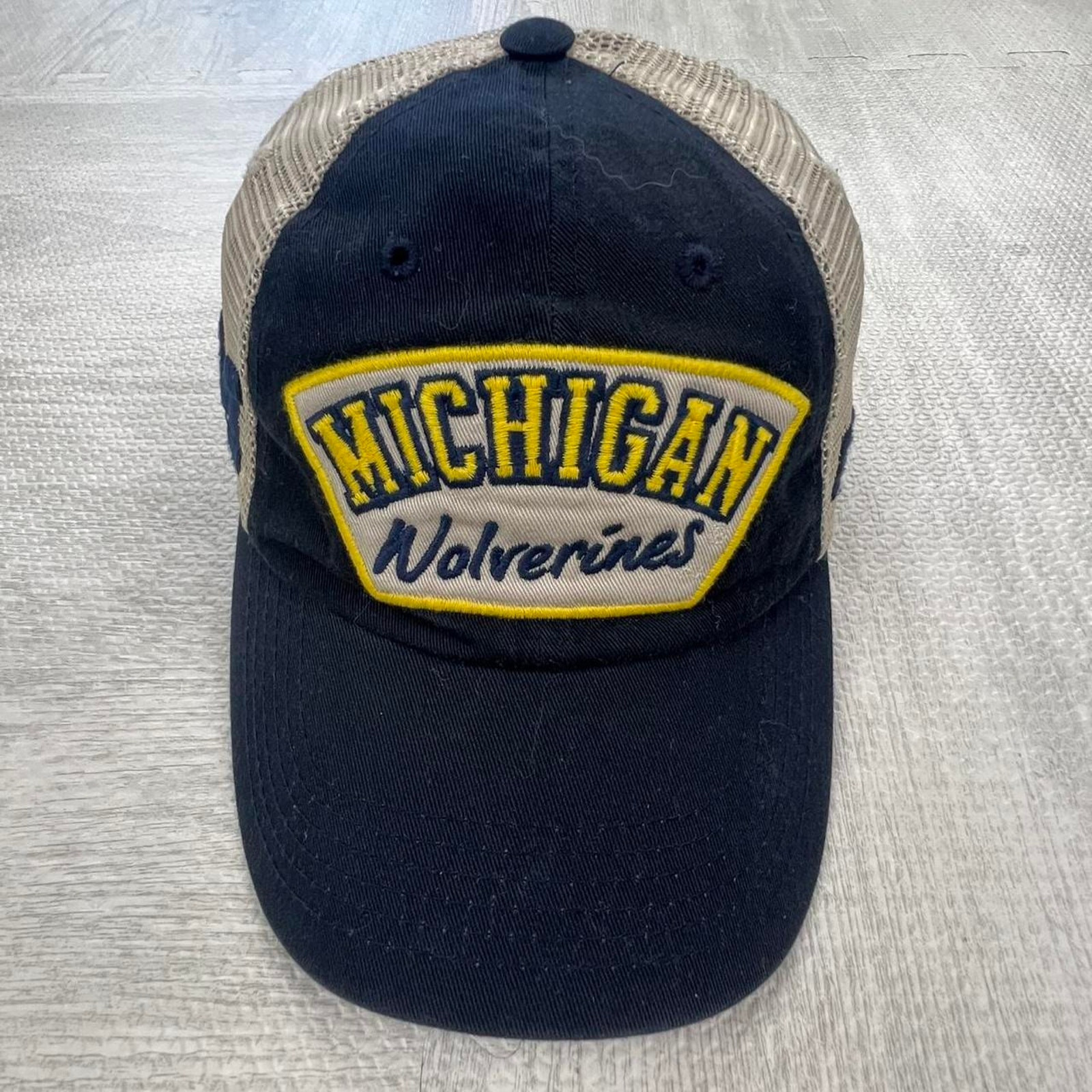 Vintage 90s Michigan Wolverines Trucker Hat Blue White NCAA College Retro