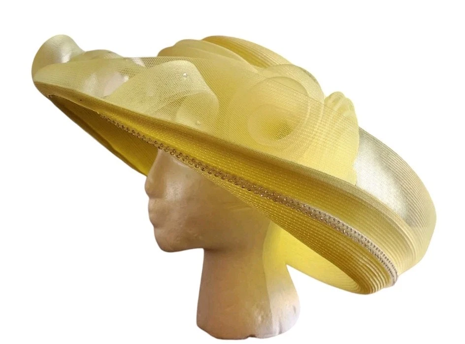 Ms. Divine Amarillo Iglesia Derby Vestido Sombrero Malla Grande con Banda de Estrás Foto 2 de 4