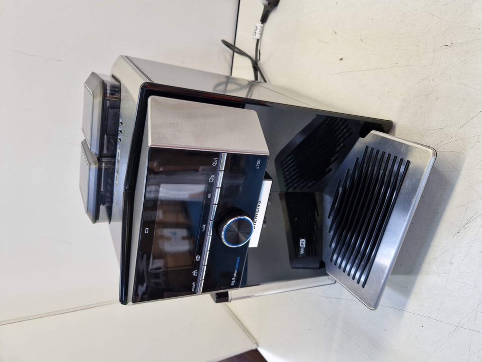 Siemens TI9573X9GB EQ9 s700 Bean to Cup Coffee Machine {Dirty/Missing