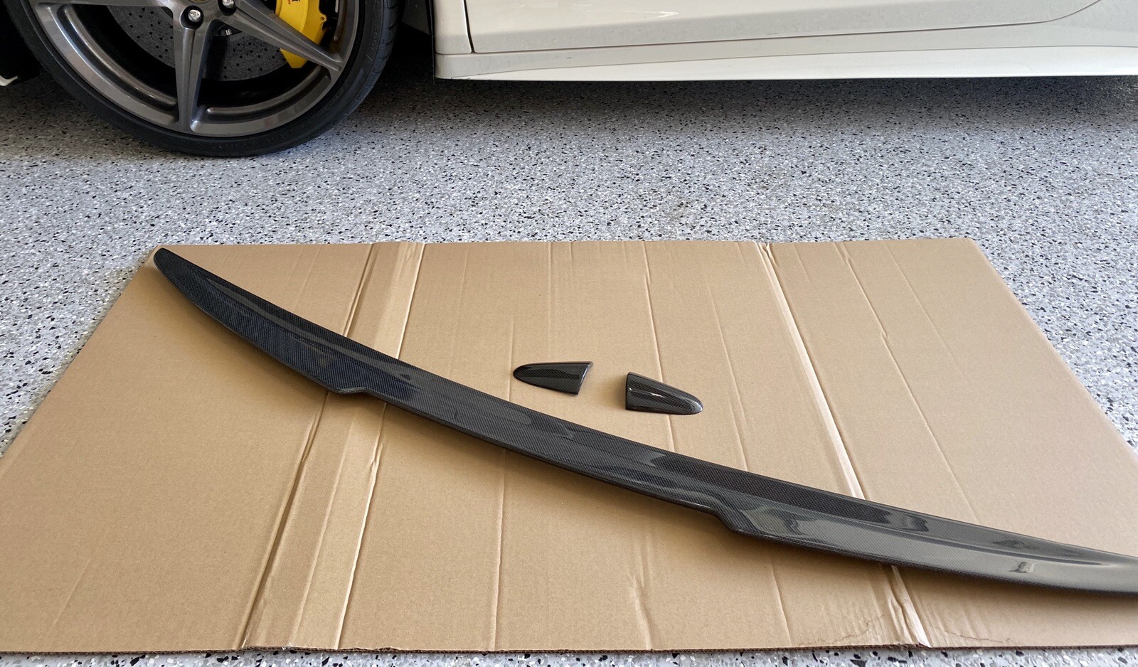 2010 -2015 Carbon Fiber Rear Trunk Lip Spoiler for Ferrari 458 Italia, Spider