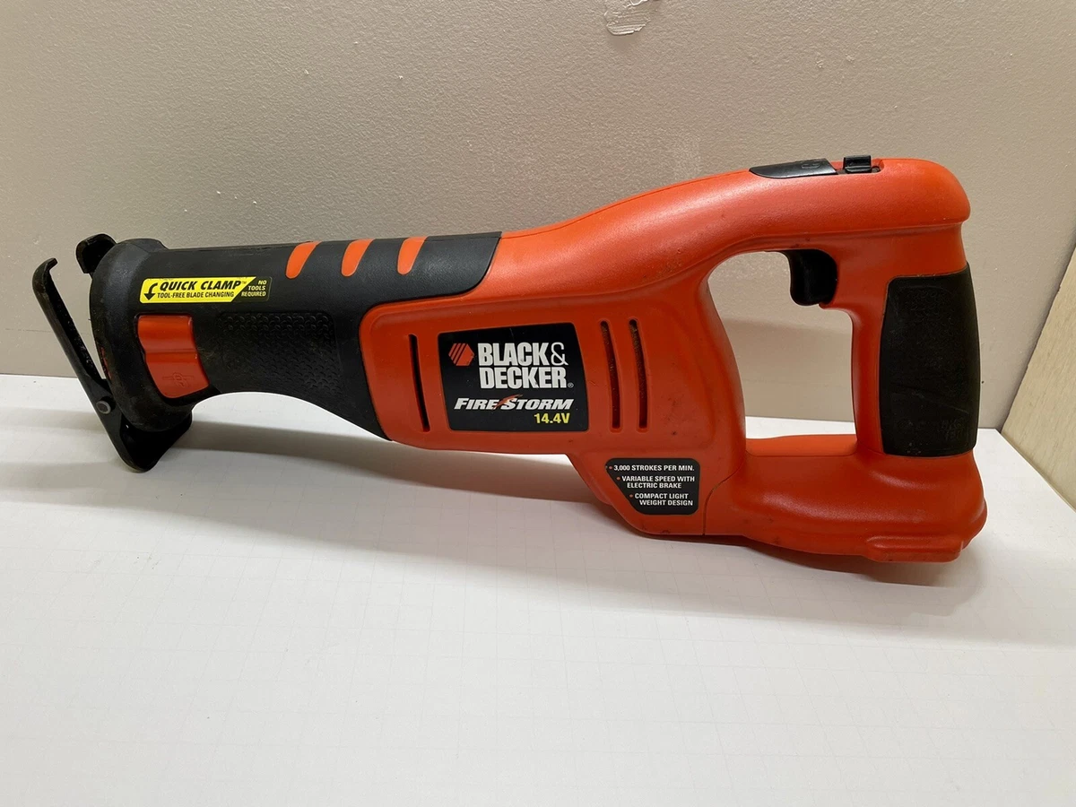 BLACK & DECKER Variable Speed Reciprocating Saw at