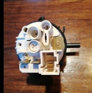 Original Miele 4312560 Druckwächter Niveauschalter 78/53