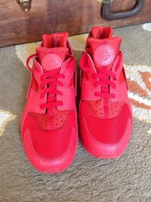 red huaraches size 4