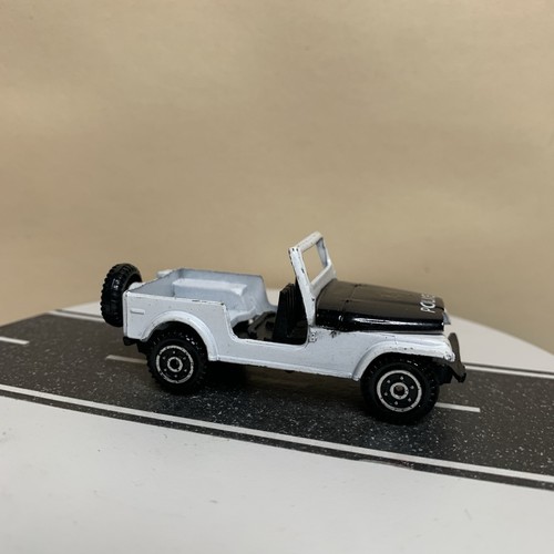 Unbranded Diecast Zylmex Zee Toys Jeep CJ-7 Police Vehicle White/Black 1:64 NM - Picture 10 of 13