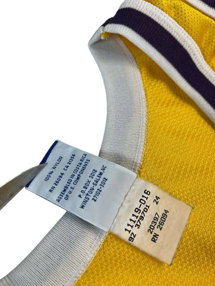 Vintage 90s Champion Kobe Bryant 8 Los Angeles Lakers Jersey size 52 - Image 4 of 4