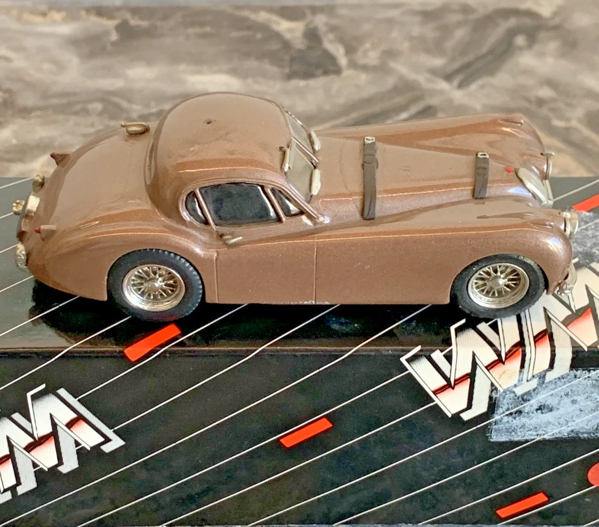 Western Models 1:43 Jaguar XK120 FHC – Bleue, Modèle WM01B (métal Blanc)