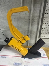 BOSTITCH M111 FLOORING NAILER