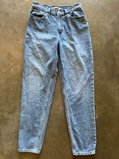 Levi  s Women's Premium 80's Mom Jeans Size 28