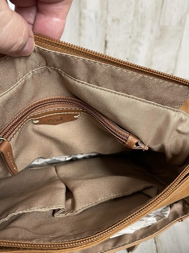 Tan The Sak Backpack Bag Purse Ventura Embossed Floral Leather Tan “Flaw” - Afbeelding 10 van 18