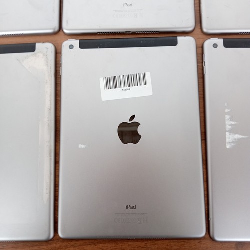 FAULTY 6x Apple iPad 5th Gen 32GB A1823 A1822 - JOBLOT, BUNDLE, GOOD LCD - Picture 14 of 18