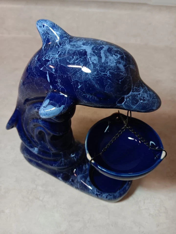 Calentador de aceite de cerámica de mármol sintético luz de té azul cobalto delfín brillante ligeramente uso Foto 3 de 4