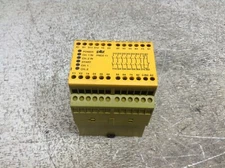 Pilz PNOZ 11 7S/10 Safety Relay 120 VAC PNOZ117S/10 PN0Z (TSC)