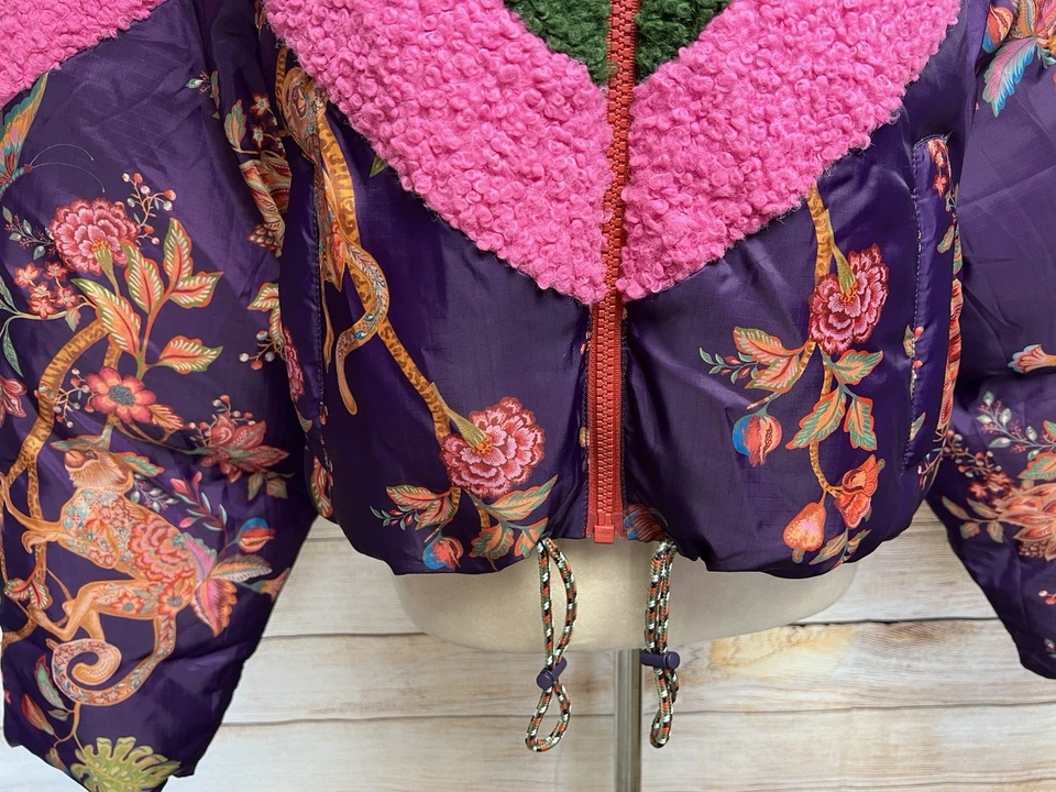 Farm Rio Cosmic Floral Puffer Jacket Coat Sz M Colorful Pockets Mixed Media Zip - Image 3 of 4