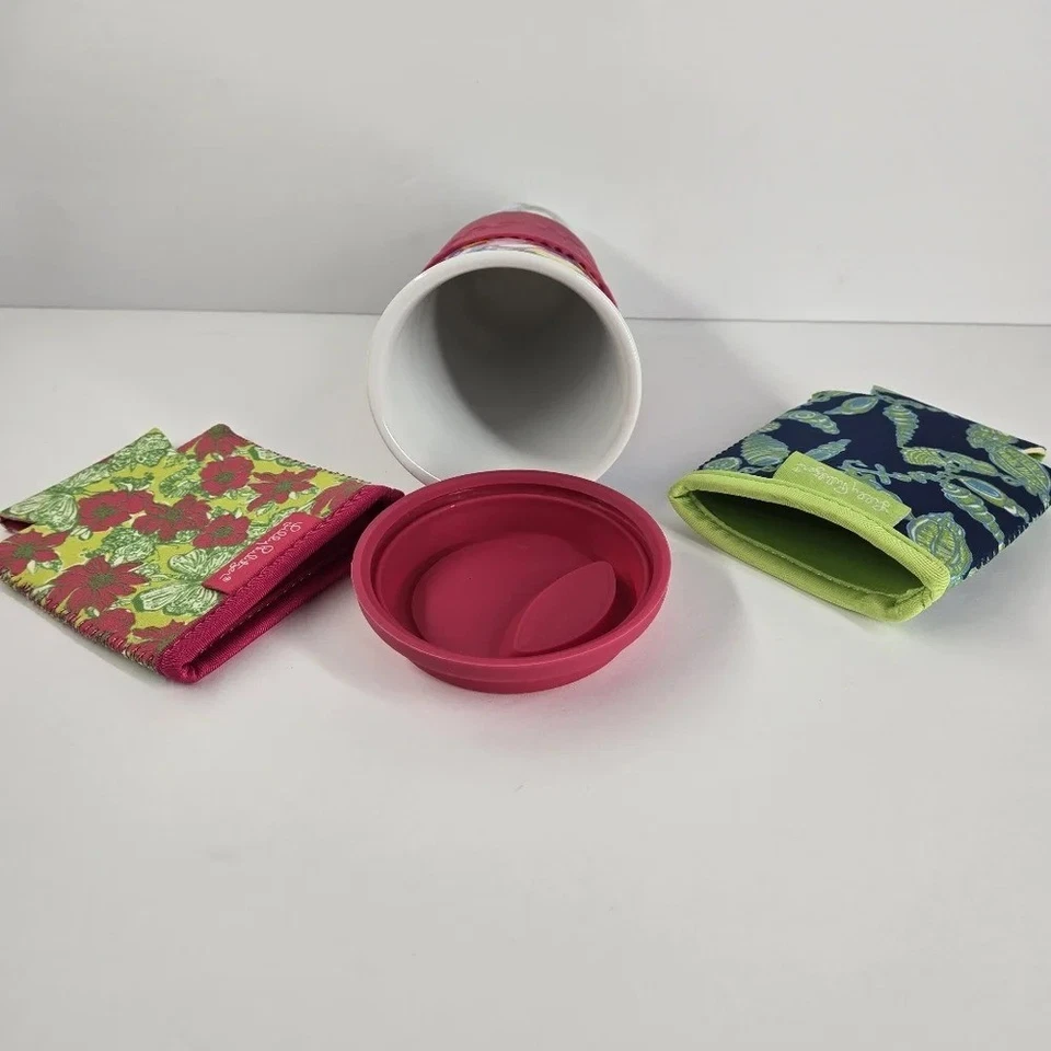 Taza de viaje de cerámica Lilly Pulitzer tema de playa mariposa coozie concha marina Foto 4 de 4