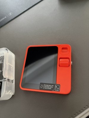 Rabbit R1 AI Gerät wie Neu Ai Companion