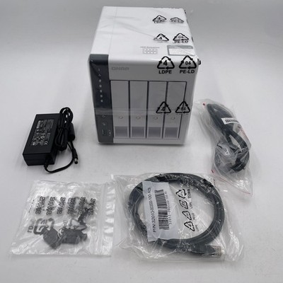 QNAP TS-433 NASキット TS-433 | Build a personal private cloud & home multimedia center