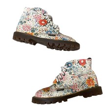 Dr. Martens White Meadow Floral Rare England Lace Up Boots Girls 10/11 READ