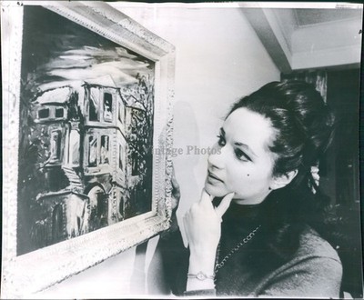 1965 Catherine Holzer Rose Hall Indian House Ghost Painting Press Photo 7x9