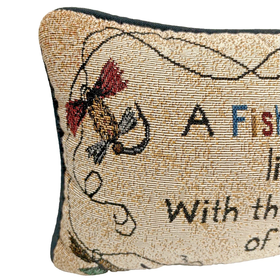RARO HTF Pequeno Travesseiro Decorativo Pescador - Tapeçaria Needlepoint "Catch Of His Life" - Imagem 2 de 4