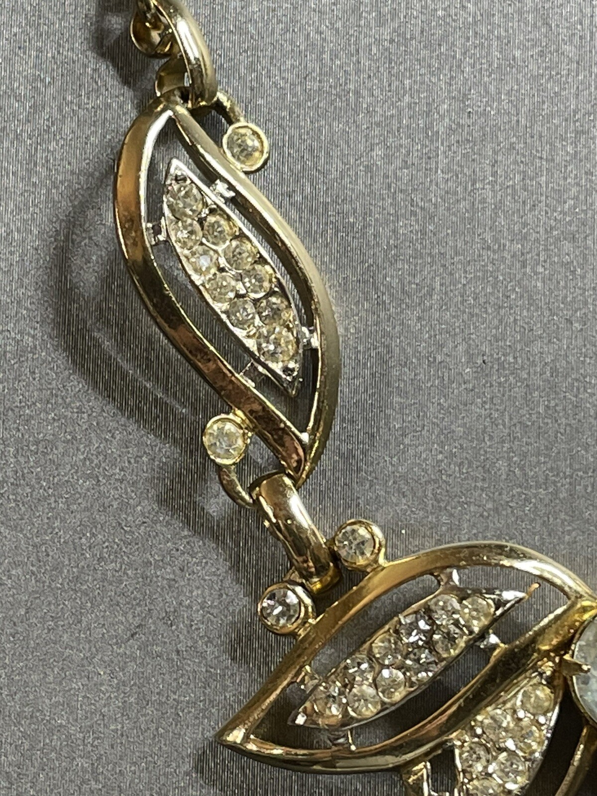 KRAMER Rhinestone Gold Tone Statement Center Chai… - image 4