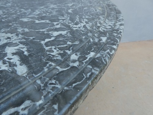 Tavolo tondo gueridon in mogano con piano d'appoggio in marmo, '800 - 120 cm! - Foto 4 di 12