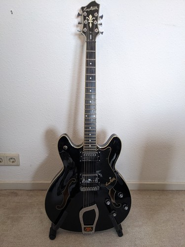 Hagstrom Electric Guitar Viking Black Gloss - With ROLAND Amplifier Box CUBE 20XL