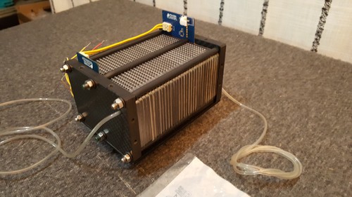 PRAGMA INDUSTRIES Brennstoffzelle GEWICHT 1,275 KG ABMESSUNGEN 15*10*12 AUS ALLEM - Bild 4 von 9