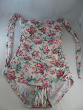 NWT Bettie Page Never Been Better 1pc Swimsuit Sz 6 Floral Print Vintage Style