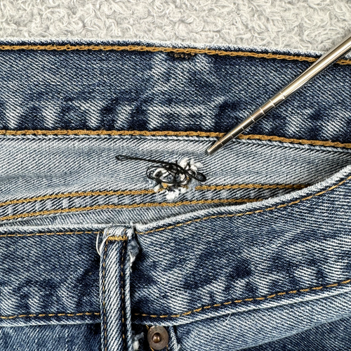 Levi’s 505 Men Jeans 42x30 Straight Leg Dark Stonewash Denim Regular Fit - Picture 6 of 7