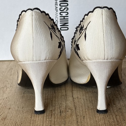 Vintage Moschino Cream Black Embroidered Square Toe Cube Heel EU36 - Picture 7 of 13
