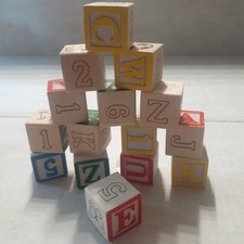 15 Wooden Alphabet Building Blocks Melissa Doug ABCs Numbers and designs GREAT