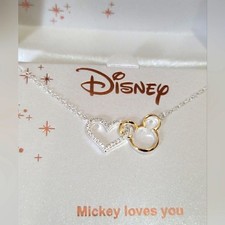NWT Disney Minnie  Mouse  Heart  Necklace  See  Video  In Gorgeous Gift Box