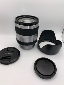 Sony SEL SEL18200 18-200mm F/3.5-6.3 OSS Lens Silver + caps & hood EXCELLENT
