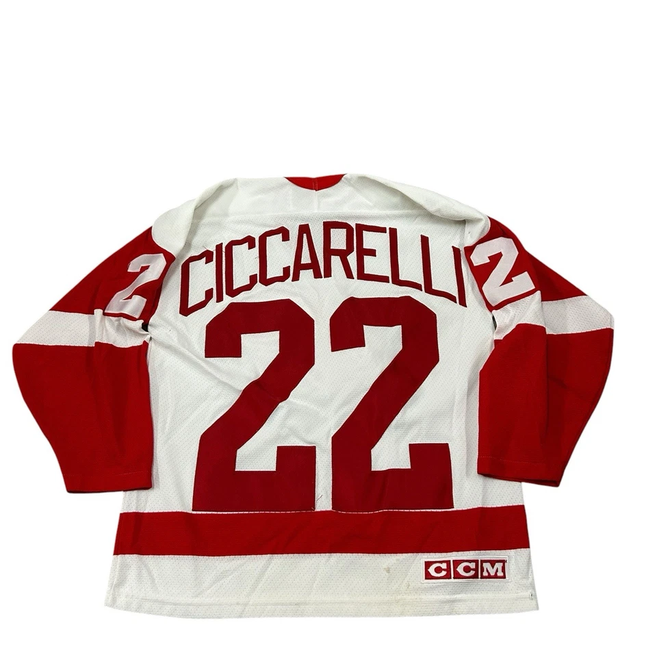 Vintage CCM NHL Dino Ciccarelli Detroit Red Wings Youth Jersey Boy's Large/XL - Image 2 of 4