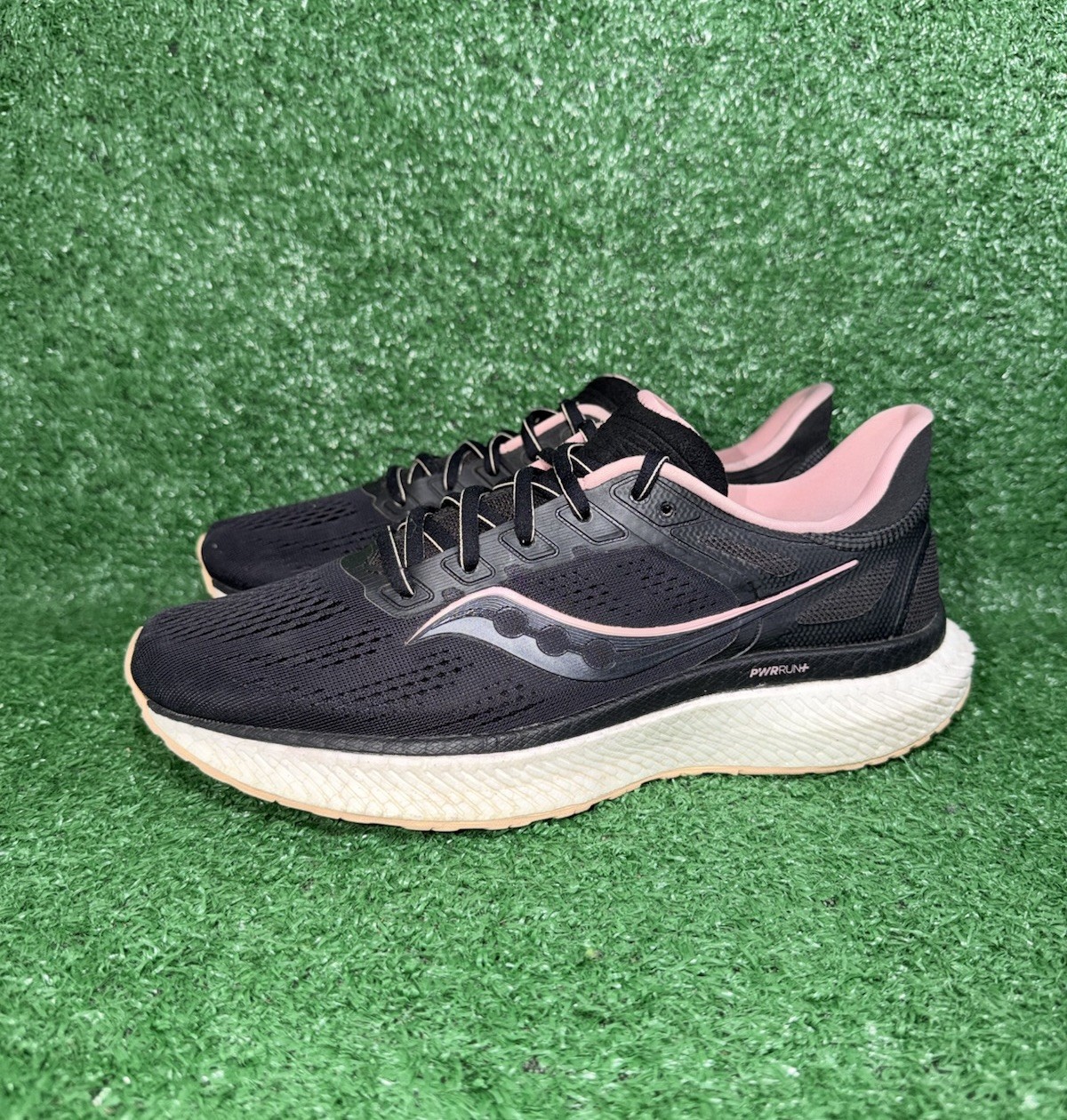 Saucony Women's Hurricane 23 Black Pink Running Shoes Athletic Sneakers Size 9 thumbnail 4