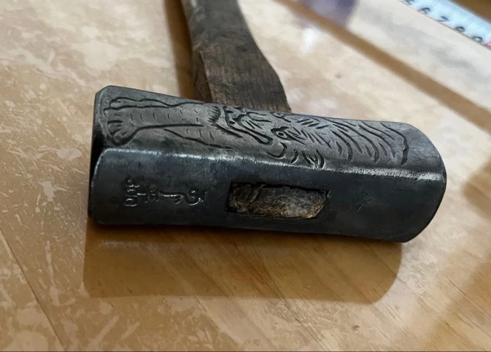 Antigua herramienta de carpintería japonesa martillo tigre dragón escultura antigua 12,6 pulgadas Foto 3 de 4