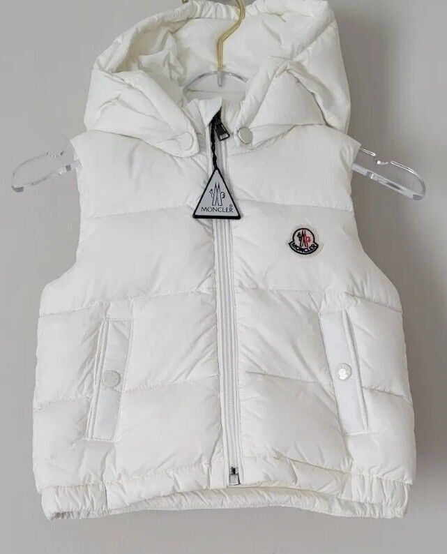 NWT NEW Moncler white puffer vest with logo and hood 9/12M NWT NEW Moncler white puffer vest with logo and hood 9/12M