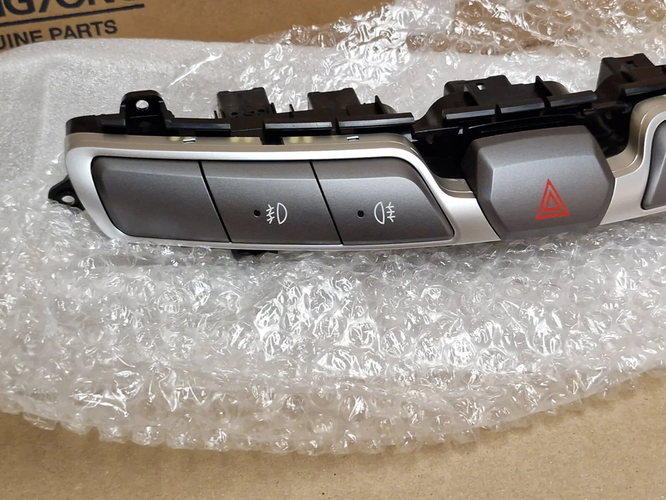 SsangYong Stavic Hazard Fog Light Switch Assembly 2014-on 8523021911HEK Genuine - Image 3 of 4
